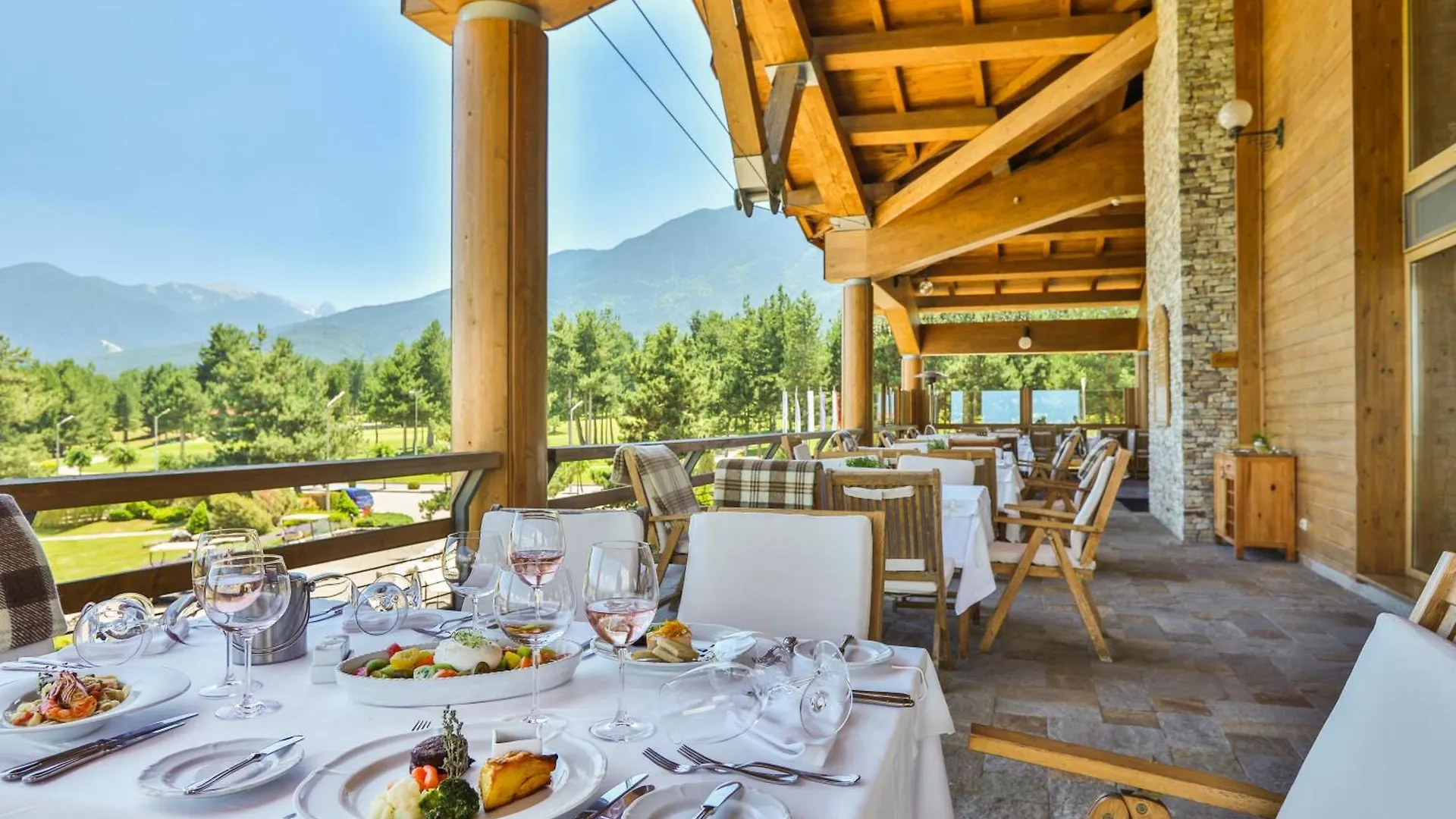 **** Apart-hotel Pirin Golf & Country Club Apartment Complex Bansko Bulgária